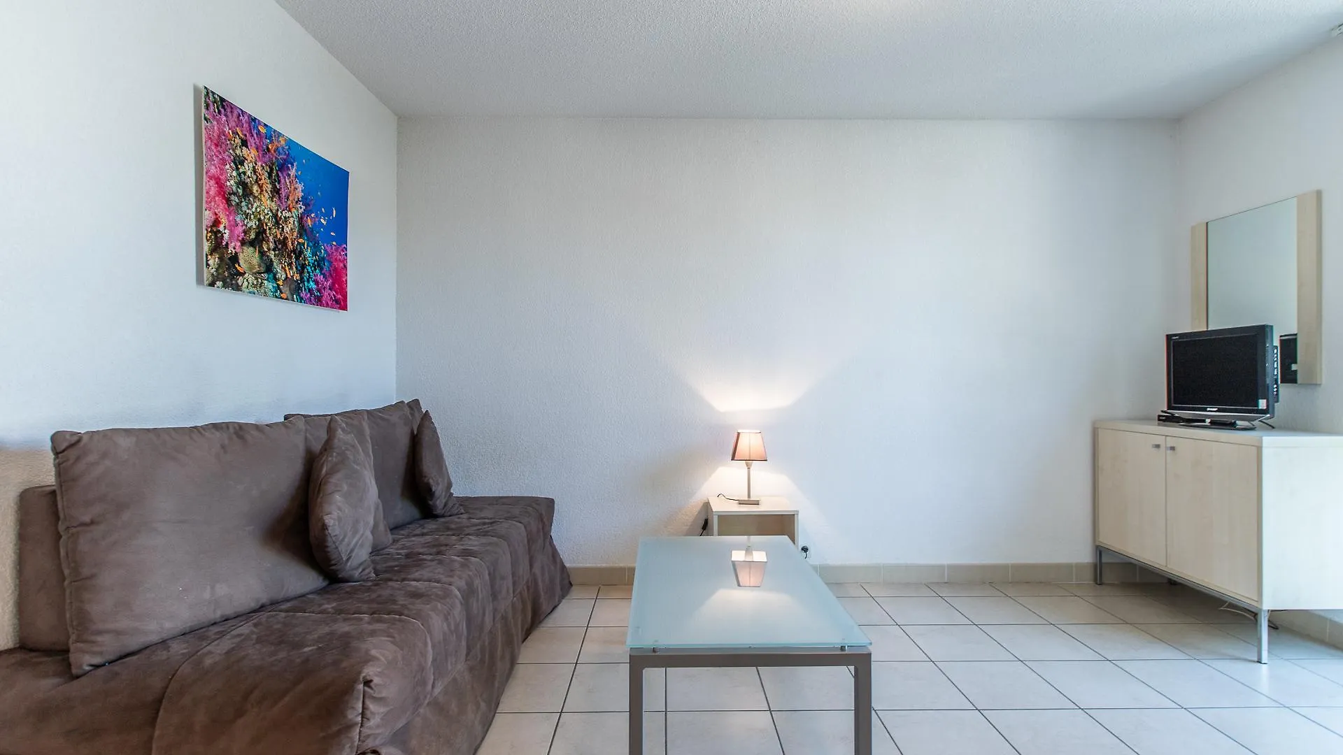 Vacancéole - Résidence Le Crystal Cagnes-sur-Mer 2*,  Francia