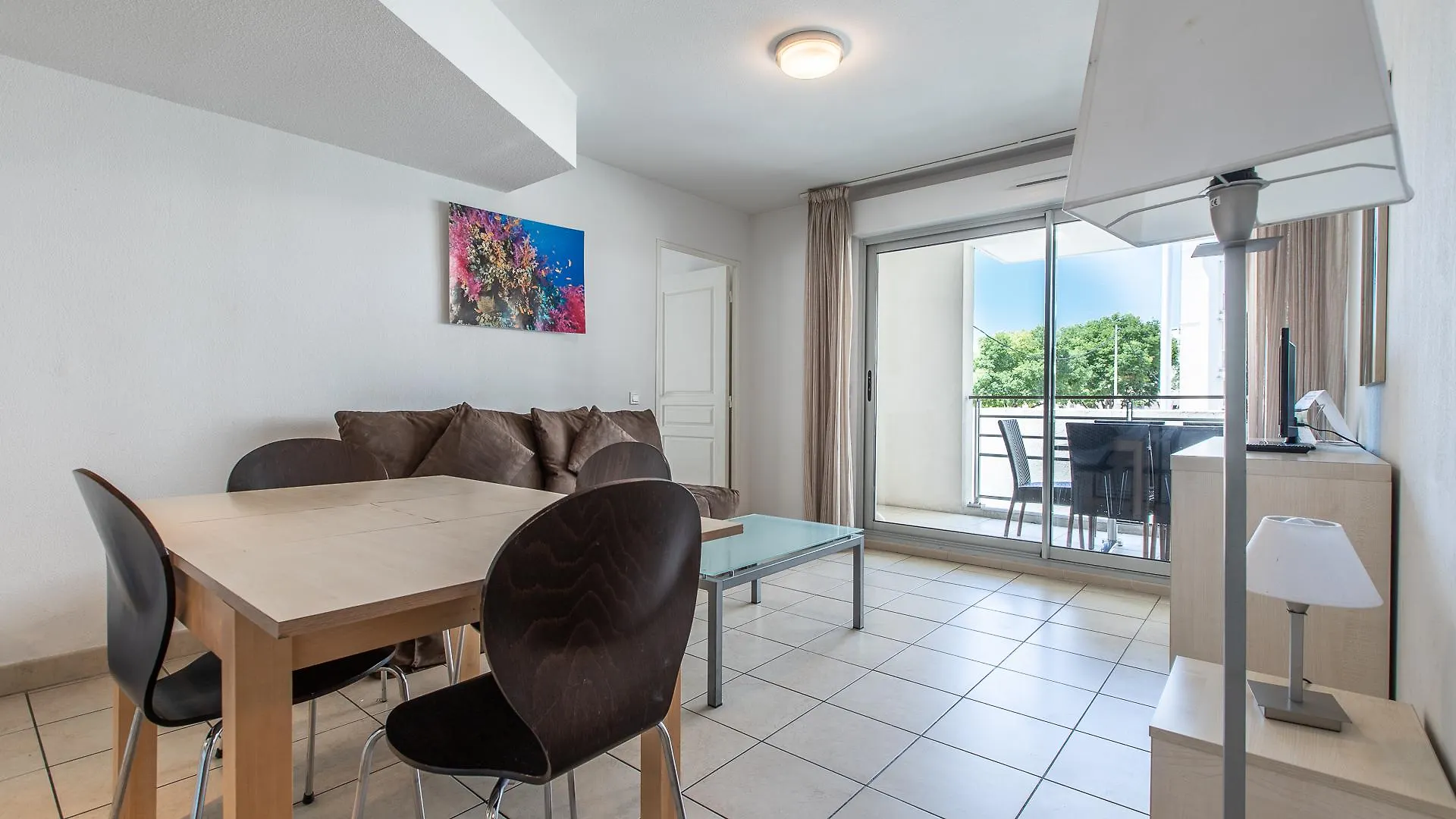 Vacancéole - Résidence Le Crystal Cagnes-sur-Mer 2*,