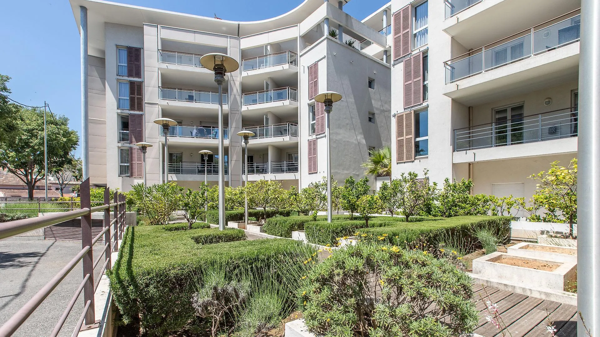 Aparthotel Vacancéole - Résidence Le Crystal Cagnes-sur-Mer