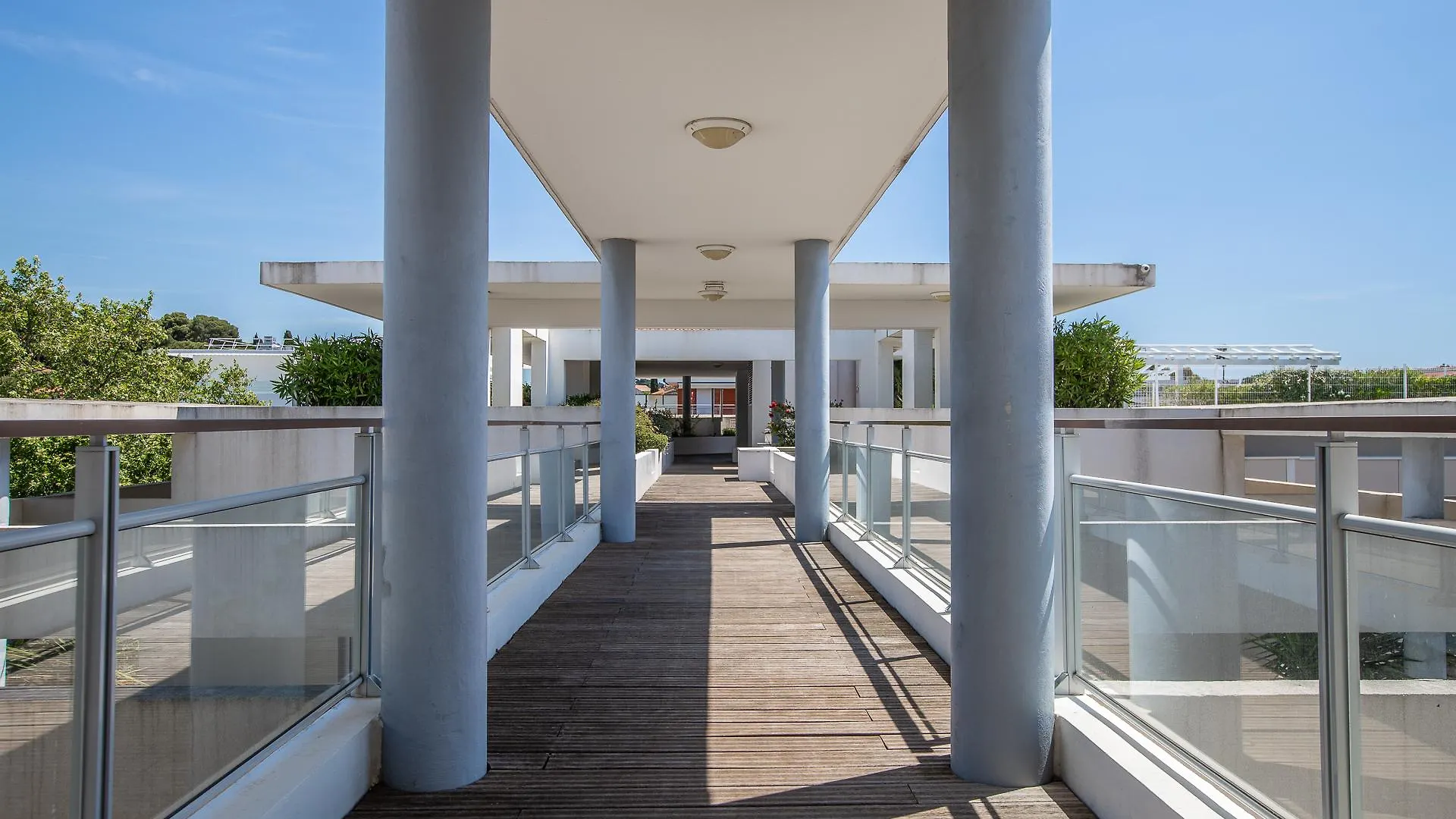 Vacanceole - Residence Le Crystal Cagnes-sur-Mer Aparthotel