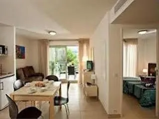 Апарт-отель Vacanceole - Residence Le Crystal Кань-сюр-Мер