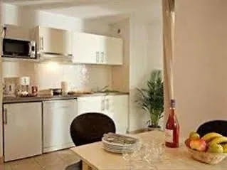 Vacanceole - Residence Le Crystal Кань-сюр-Мер 2*,