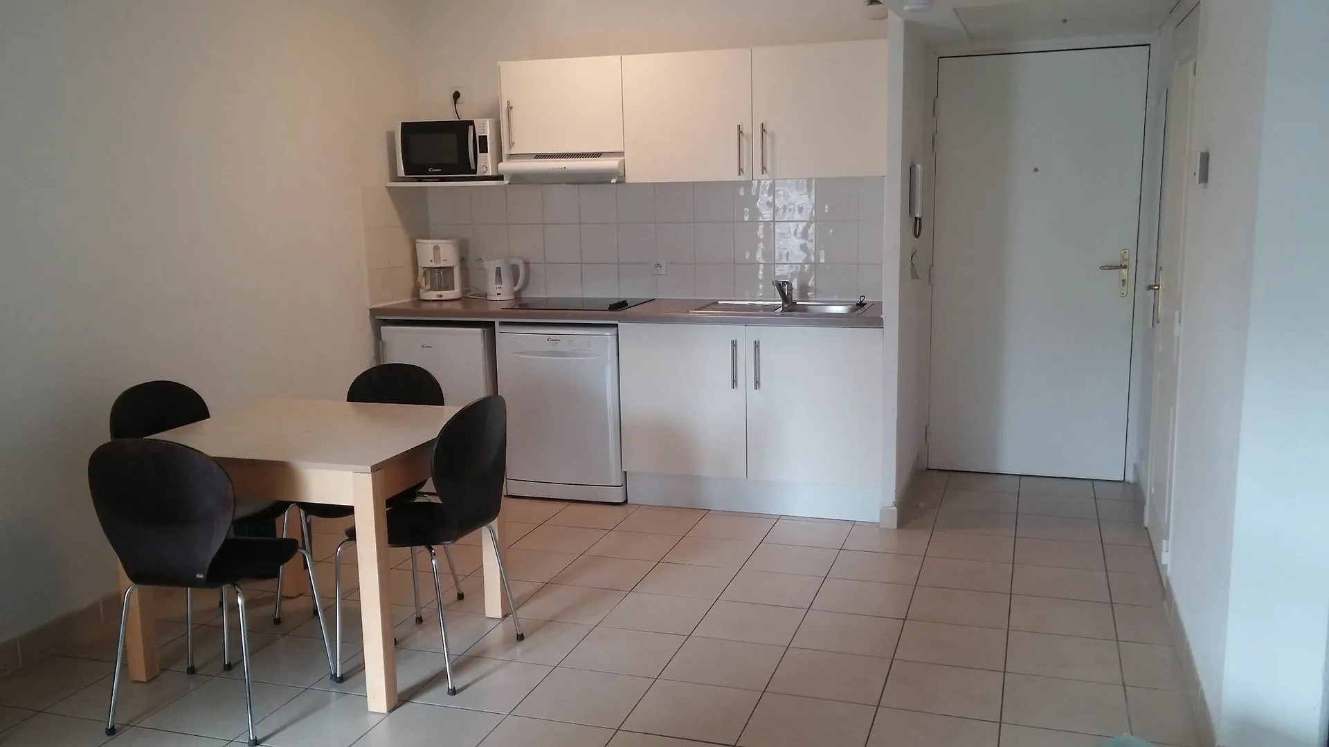 Vacanceole - Residence Le Crystal Cagnes-sur-Mer 3*,